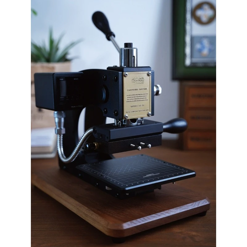 EC-17 Hot Stamping Machine Logo Copper Mold Embossing Business Card Leather Creasing Machine Handmade Leather Goods