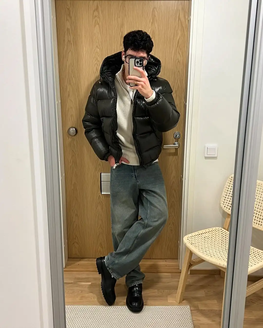 أزياء سوداء لامعة مقنعين معطف القطن المرأة عارضة الوقوف طوق سستة ضئيلة سترة دافئة سيدة الشتاء اليومية تخفيف ملابس خارجية #2