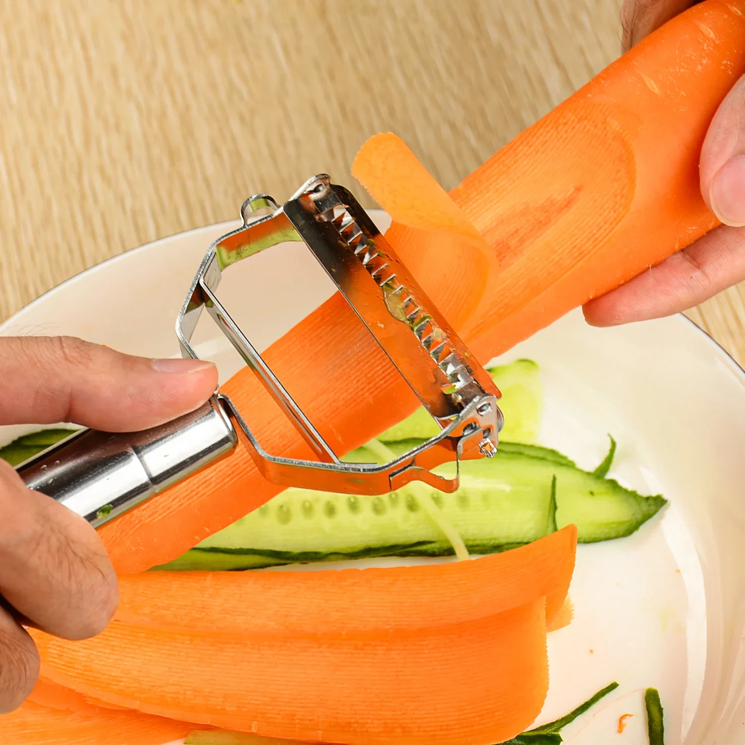 Fruit Peeler Grater Multi-function Stainless Steel Peeler Vegetable 360 Degree Portable Sharp Peel Shredder Slicer Grater