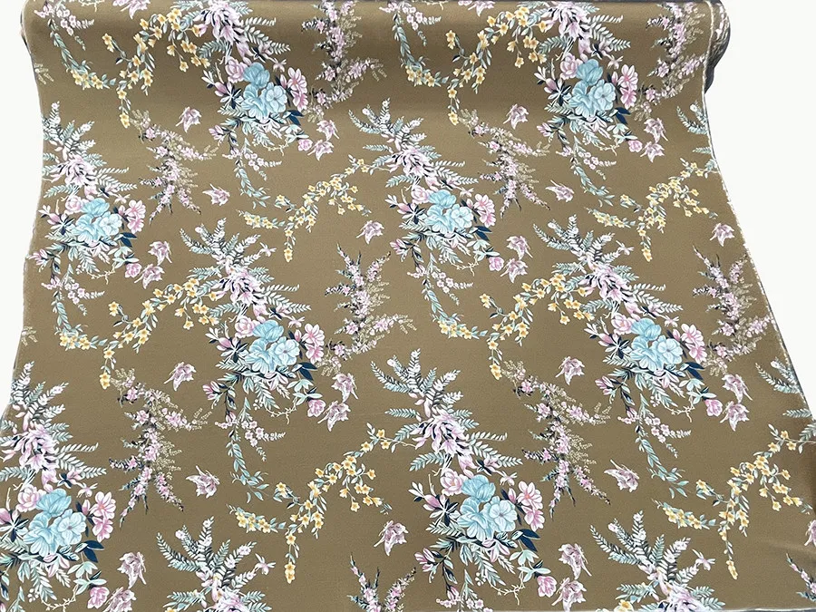 Designer Cloth 30 Momme Silk Elastic Heavy Crepe Fashion Cloth Milk Coffee Color Sweet Flower Spray Painting Silk Fabric Skirt