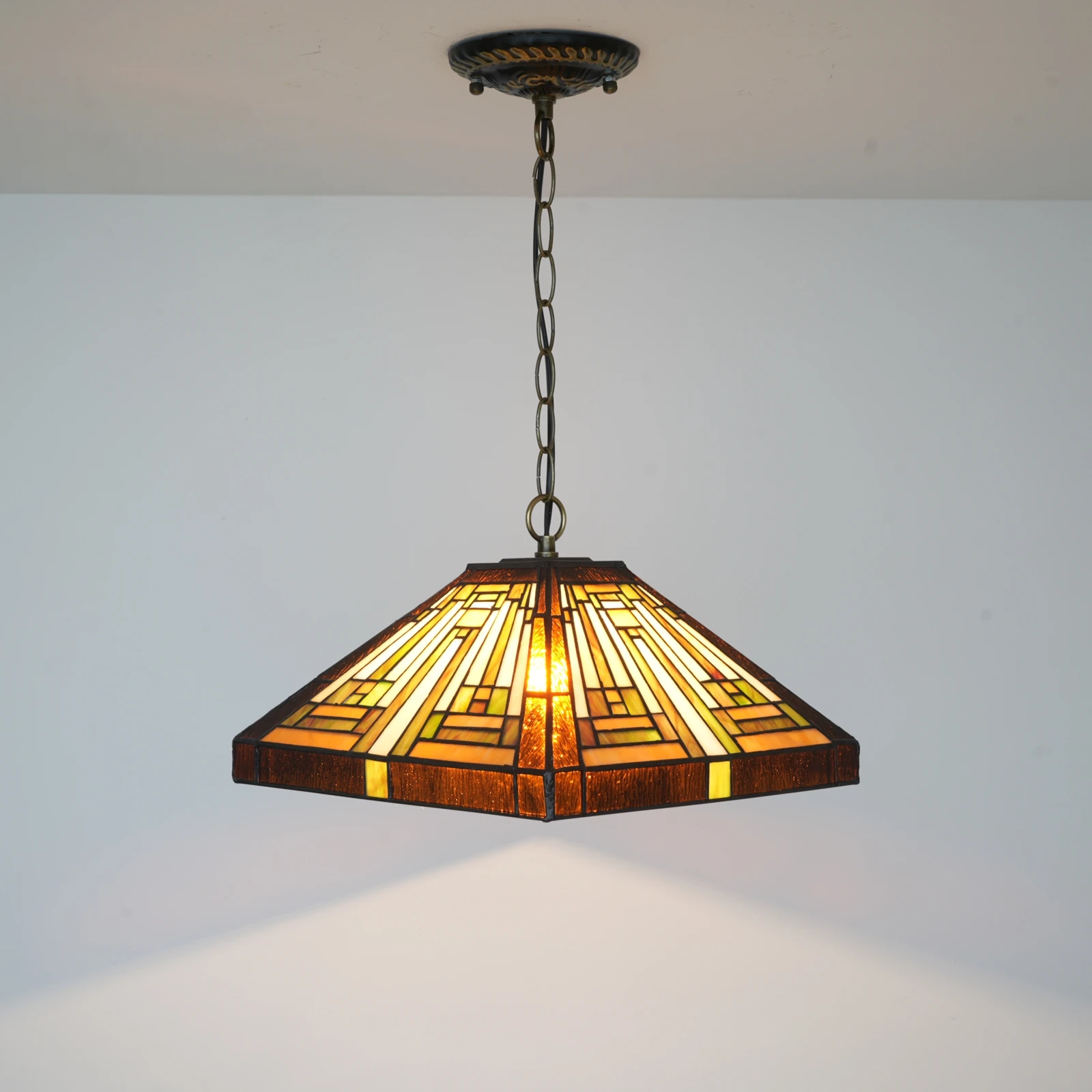 Stained Glass Pendant Lights Antique Rustic Tiffany Style Hanging Lamp for Kitchen Island Counter Dining Room Hallway Office