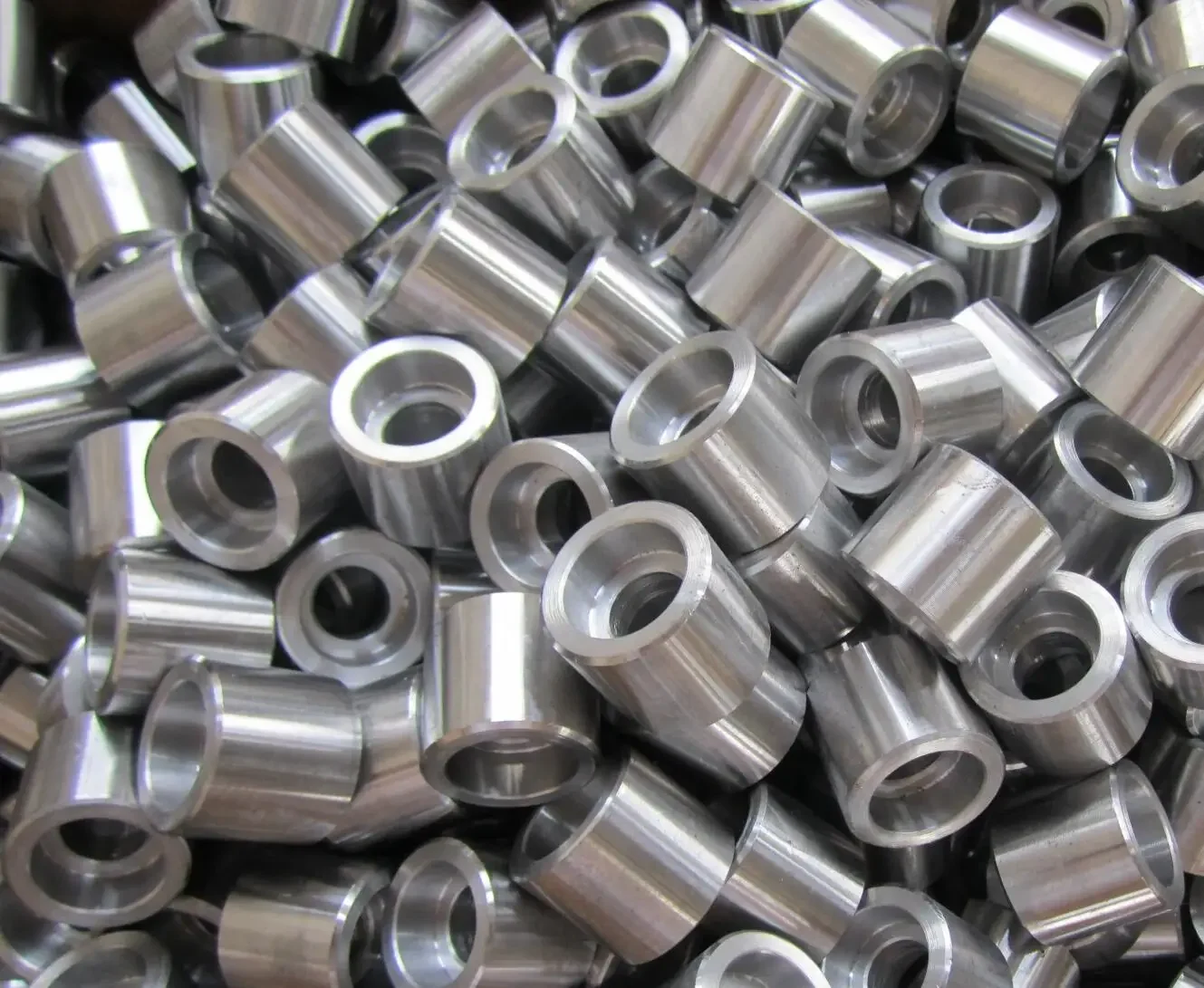 أنابيب مزورة من الفولاذ الكربوني، اقتران كامل، اقتران HALF، CL3000، THRD، CS ASTM A105، ASME-B16.11 #5