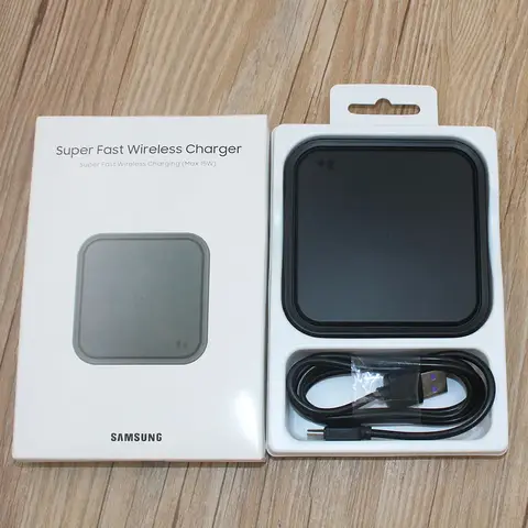 SAMSUNG Z Flip Fold 7 6 5 15W Fast Charge Wireless Charger Pad EP-P2400 For Galaxy S25 S24 S23 S22 S21 Note20 Ultra S10 S9 Plus