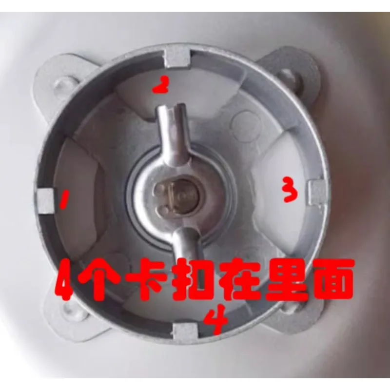 

Подходит для аксессуаров к хлебопечкам ACA North American: AB-6CN03.... S20g Вращающаяся внутренняя защелка и вкладыш для ведра для теста.