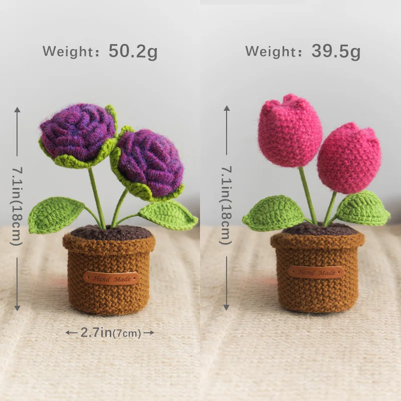 ミニ完成品の編み物バラ、カーネーション、チューリップの鉢植え、感情的なサポートを与えるぬいぐるみ植物、母の日、バレンタイン、クリスマス、卒業祝い