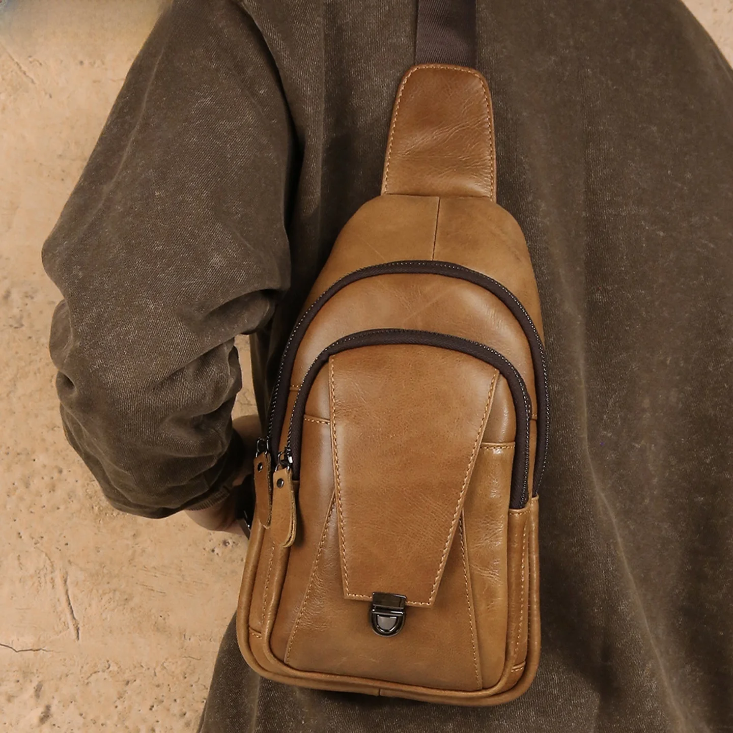 sac-bandouliere-decontracte-pour-homme-en-cuir-veritable-style-retro-huile-ciree-collection-ete-2026-sac-de-poitrine-multifonctionnel-transoceanique