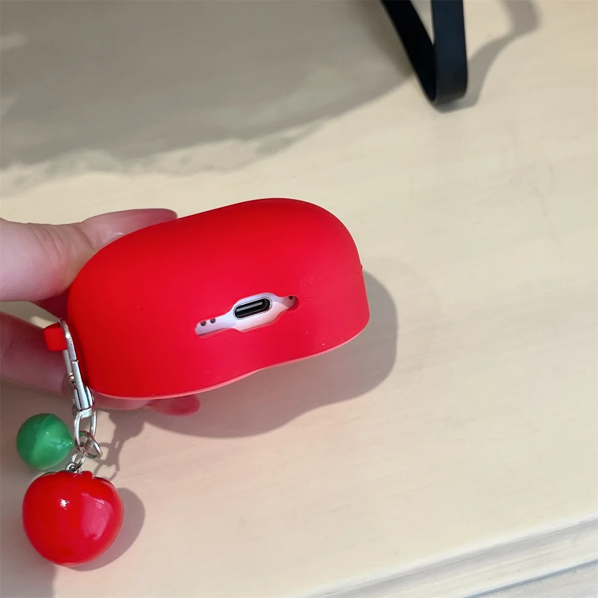 Niedliche 3D-Tomatenscheiben-Silikonhülle für AirPods 4 Pro 2 3 mit Schlüsselanhänger Stoßfeste Schutzhülle – Detail 8