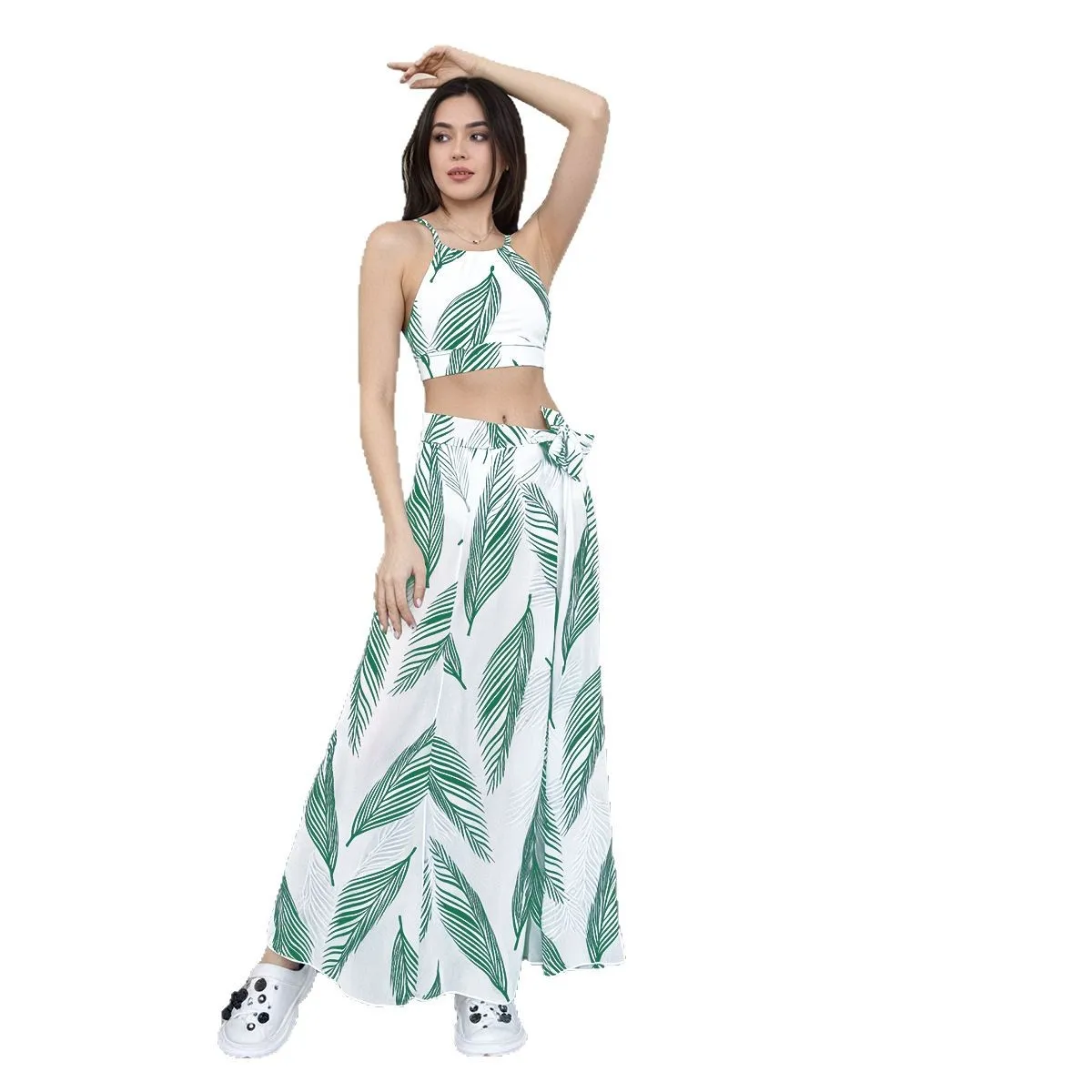 2025 new sexy bikini swimsuit three-piece women's sunscreen long dress beach leaf swimsuit