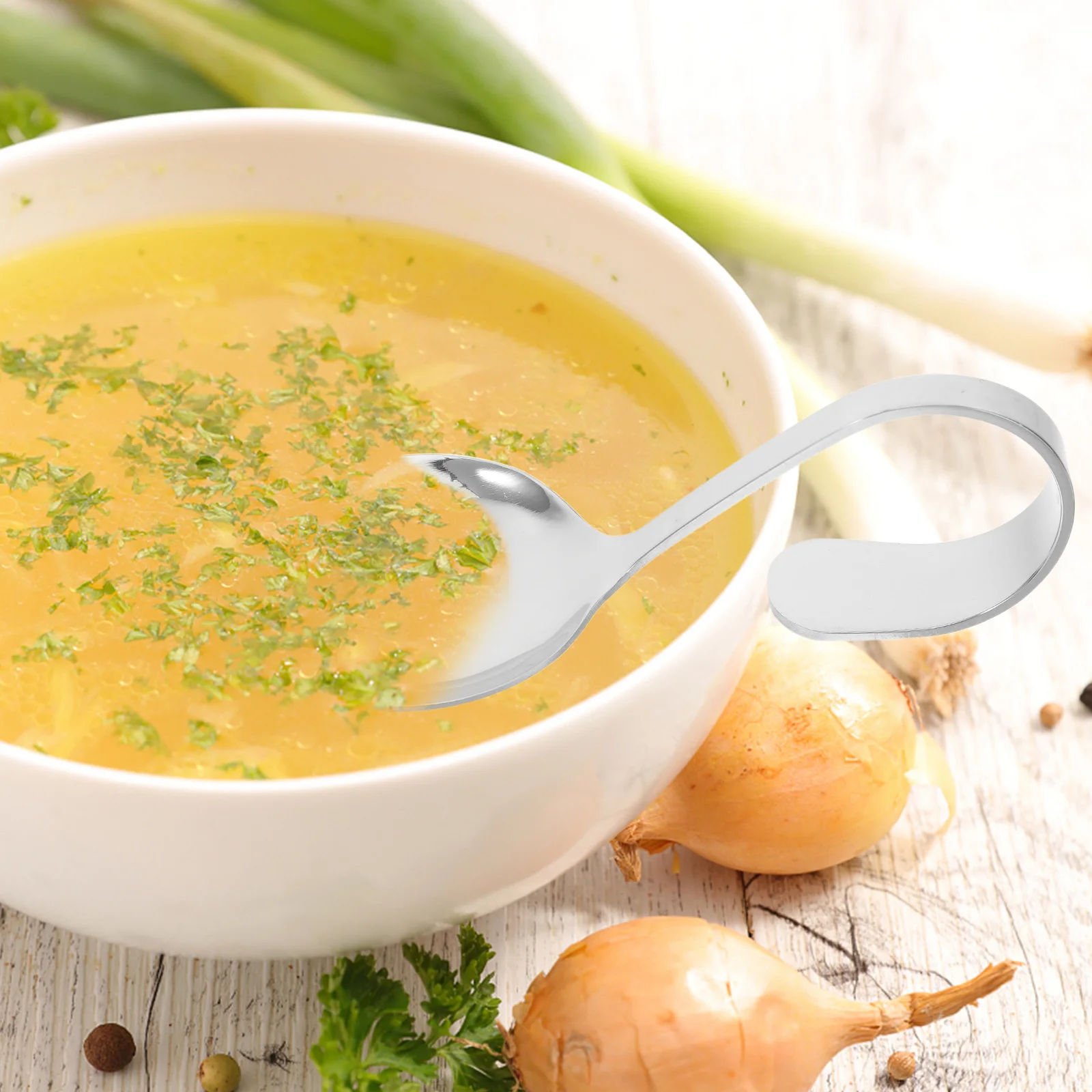 

4Pcs Ergonomic Curved Handle Spoons Reusable Metal Salad Cake Spoon Convenient Serving Utensil for Home Party Buffet Use