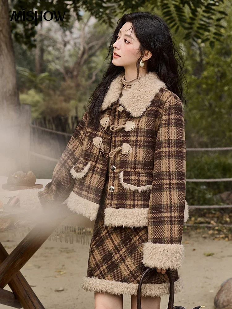 MISHOW Plush Bustier Vintage Plaid Splicing wool Jacket Short Skirt Separately 2024 Winter Lapel Coat Retro Skirts MXD34W0514