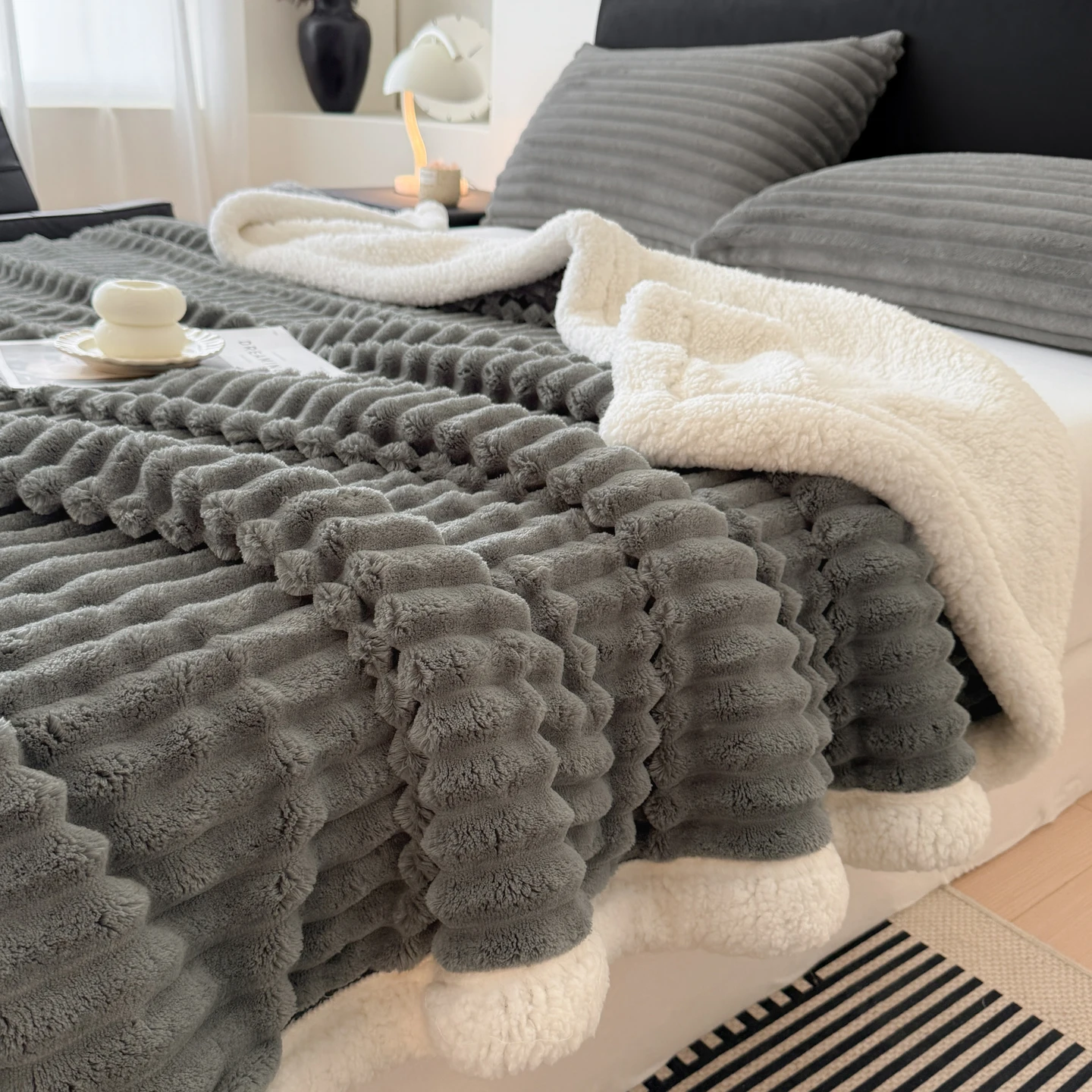 Thick Striped Faux Rabbit Plush Blanket Double Layer Sherpa Fleece Warm Autumn Winter Blanket for Bed Sofa Soft Throw Bedspread