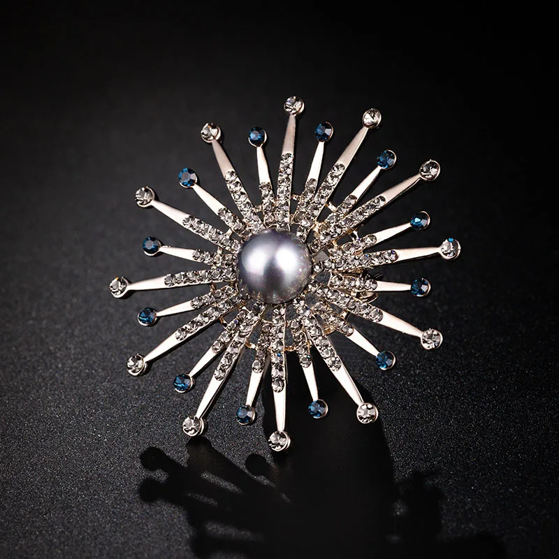 SKEDS Squisite Donne Ragazze Sole Fiore Perla Distintivi di cristallo Spille Creativo Elegante Abito da donna Abbigliamento Spille Regalo di gioielli
