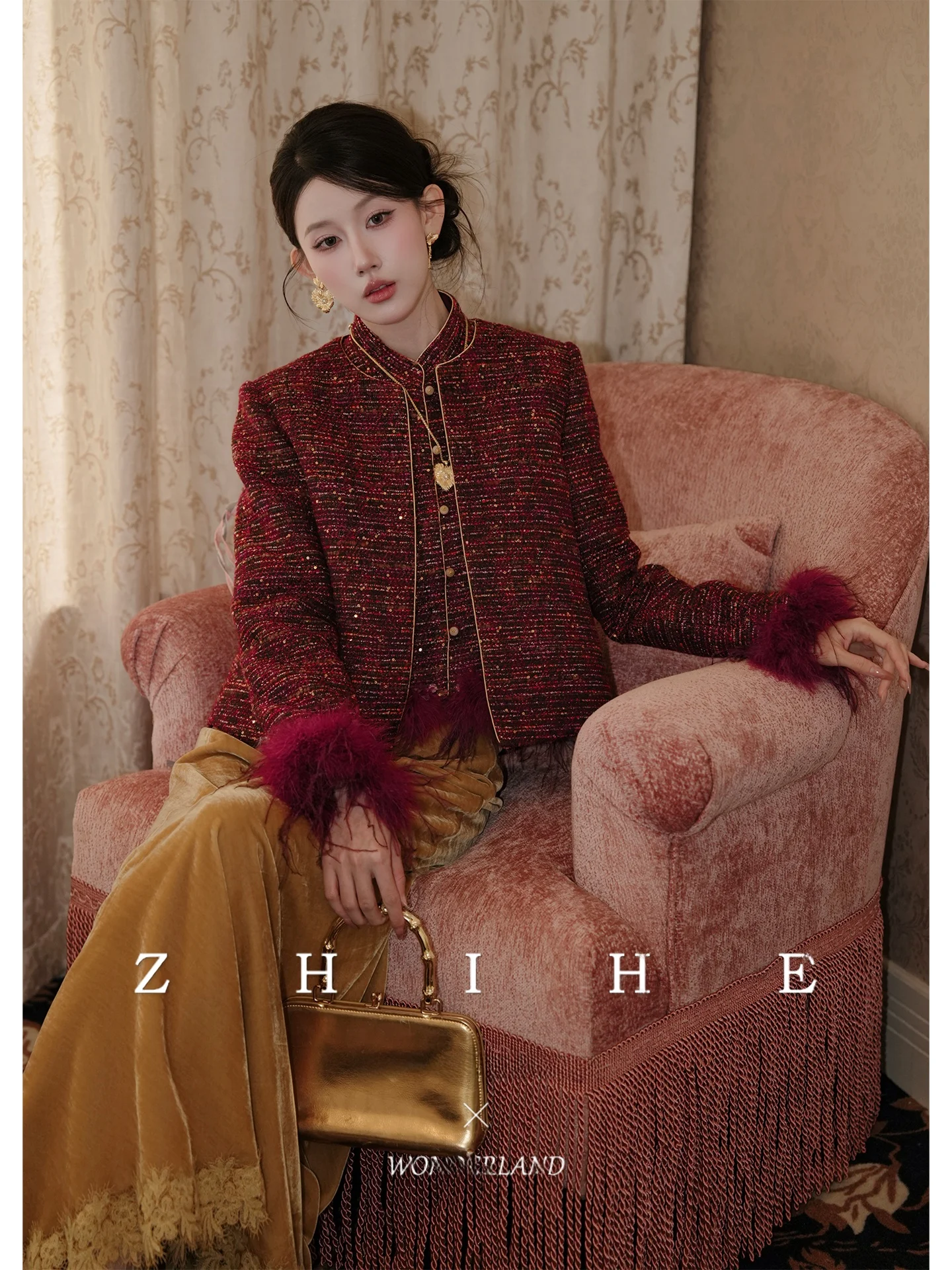 

Шелковая бархатная ветровка, шерстяной жилет, пуховик, комплект из трех предметов для женщин во французском стиле: теплый, с воротником-стойкой, с длинными рукавами