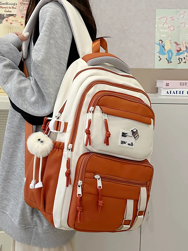 

Большая вместительная сумка-рюкзак для школьниц: стильный дизайн, легкий вес, удобная для студентов, на молнии