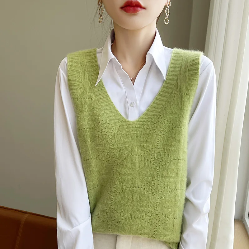 Women Hollow Knitted Sweater Vest New Autumn/Winter Loose Vintage  Sleeveless Sweater Women V-Neck Pullover Top Female Outerwear