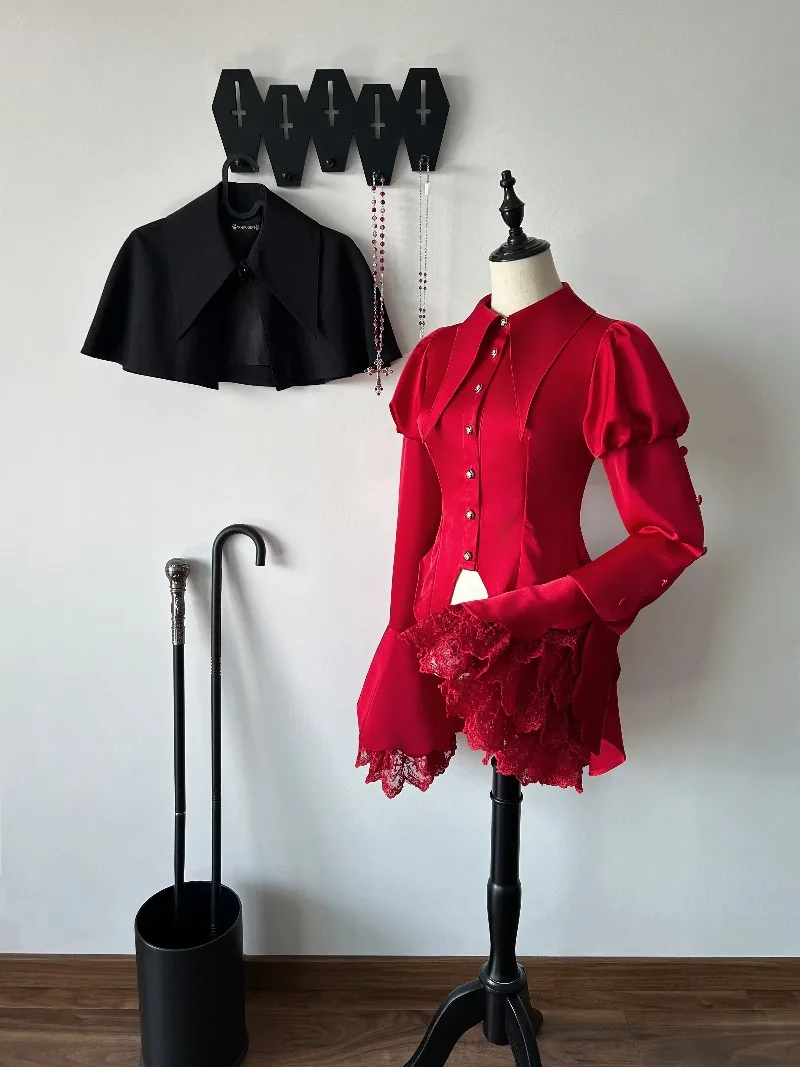 Camicia a coda sottile Lolita originale della sottocultura giapponese Camicia irregolare a maniche lunghe con colletto rovesciato stile gotico retrò palazzo da donna