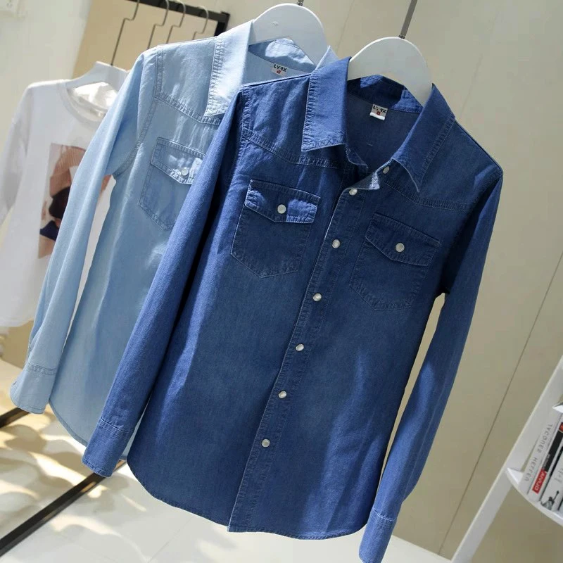Niebieska koszula dżinsowa dla kobiet z długim rękawem i klapami Prosta koszula slim fit Wiosna Jesień Podwójna kieszeń Casualowa bluzka damska