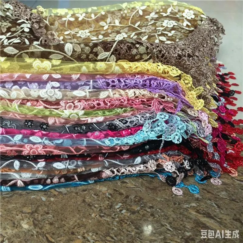 Modischer Dreieckstuch mit Quasten, Spitzenschleier, Schal, Bandana, Kirchen-Gebetstuch, Hochzeits-Mantilla, bestickter Kopfschmuck, Hijab, Damenschal – Detail 10