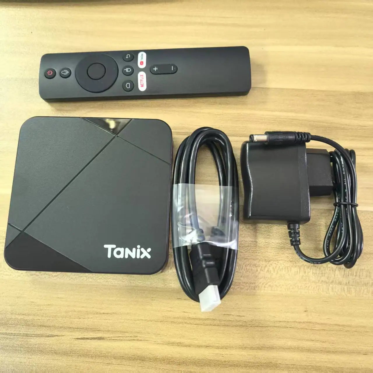 

Original Tanix TX5 Android14 TV Box Amlogic S905Y5 Quad Core 16/32/64GB AV1 BT 2.4G&5G Wifi 4K HD Set Top Box Media Player