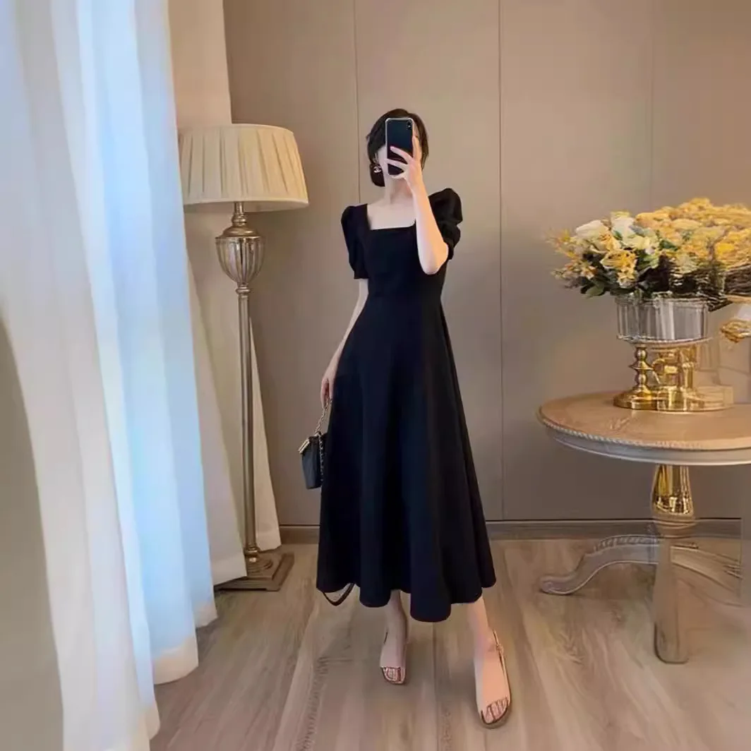 Dress Summer 2024 New French Retro Square Neck Cinched Waist Slim Temperament Hepburn Style Long Dress