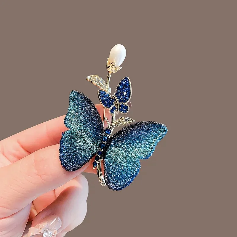 Exquisite Embroidery Butterfly Brooch Elegant Animal Corsage For Women Girls Suit Dress Pins Versatile Badge Clothes Party Gift