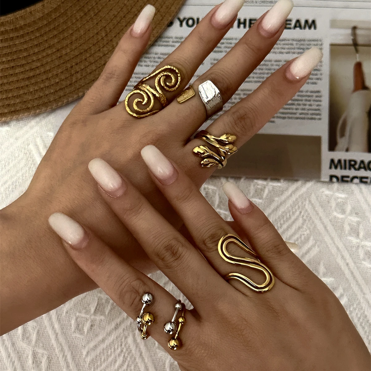 Gold Plated Stainless Steel Rings For Women Spiral Leaf Hammered Texture Two‑tone Bead Finger Ring Waterproof Charm Jewelry Gift