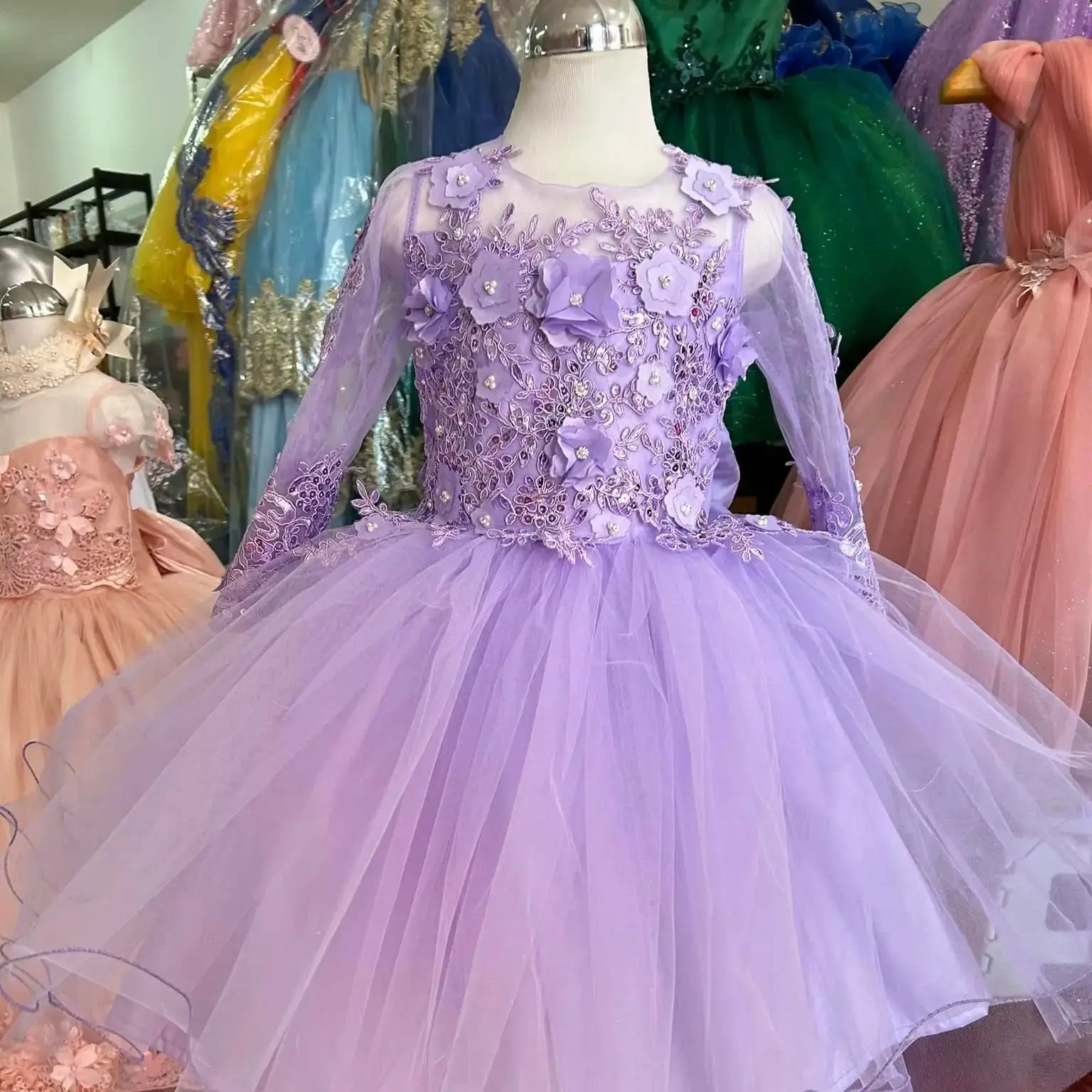 

Lavender Tulle Flower Girl Dress For Wedding Lace Appliqued Knee Length Princess First Communion Dress Birthday Gowns