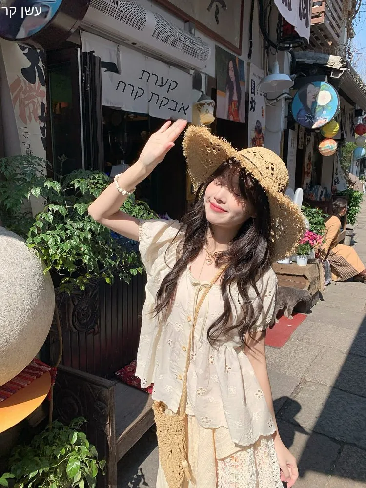 

Lakisland Summer 2025 Women's Loose Bubble Sve irt Lace Hollow Knot Top Sweet Sle Japanese Flavor Thin Material