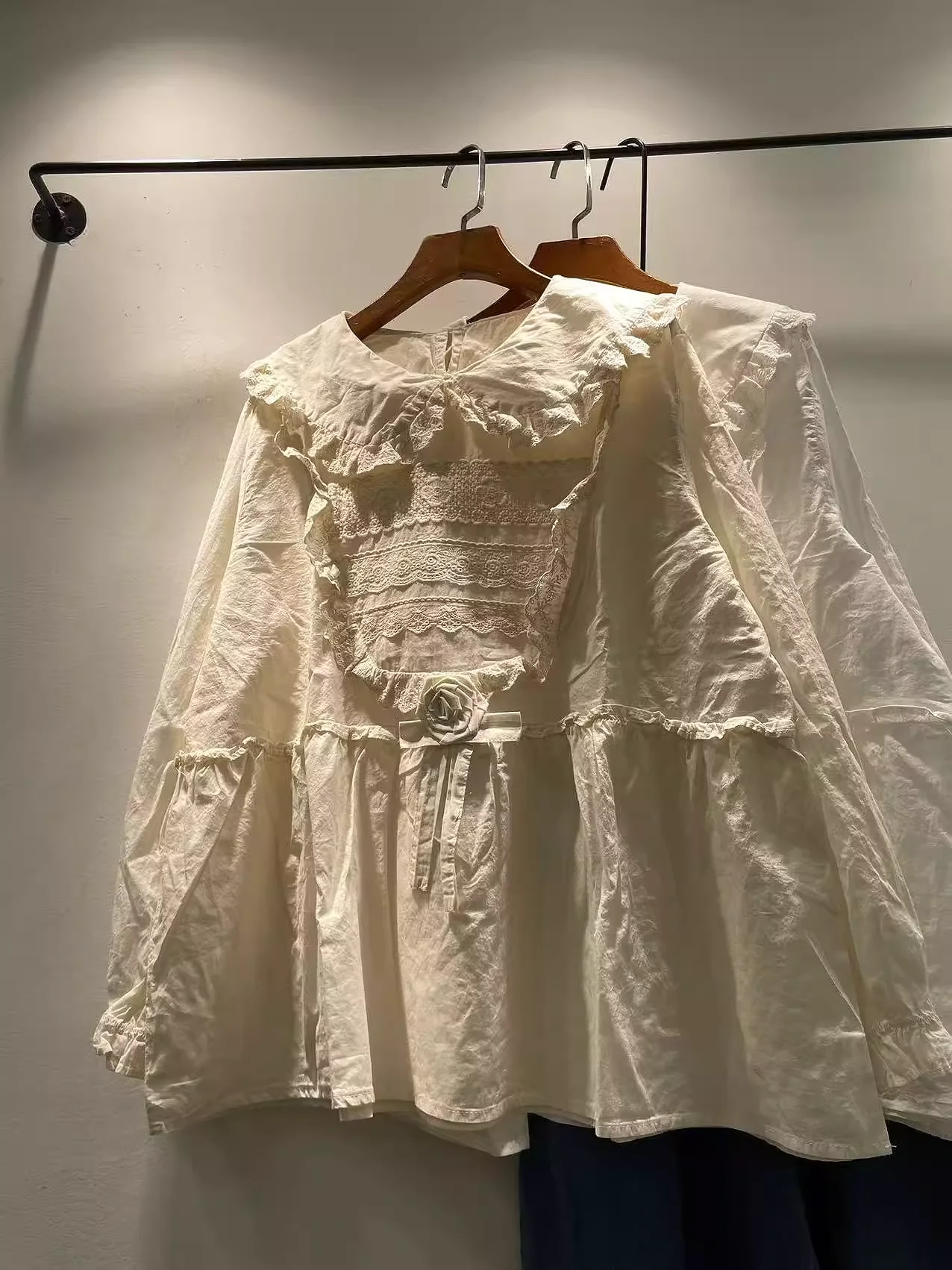 

Mori girl Japan style peter pan collar white beige lace patchwork shirts and blouses autumn clothing woman cotton tops