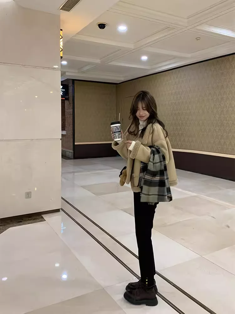 Miaolab Women's Biker Jaet Coat Warmth Inteated Leather And Fur  Hot  Milk Tea Winter New Arrival Loose Fit