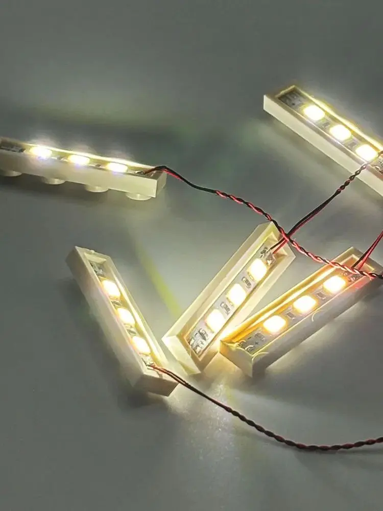 LYBMTWF 20 Stück 1×4 LED-DIY-Beleuchtungsset, LED-Lichtstein, kompatibel mit Lego-Baustein 3710