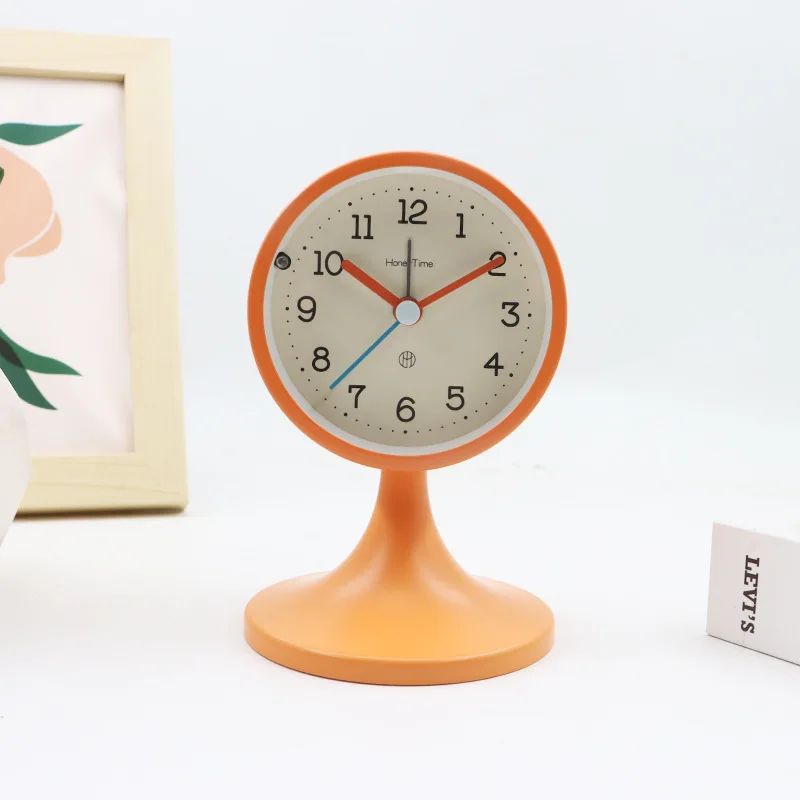 

New Modern Simple Round Metal Desk Clock Standing Silent Alarm Clock for Living Room Study Decoration
