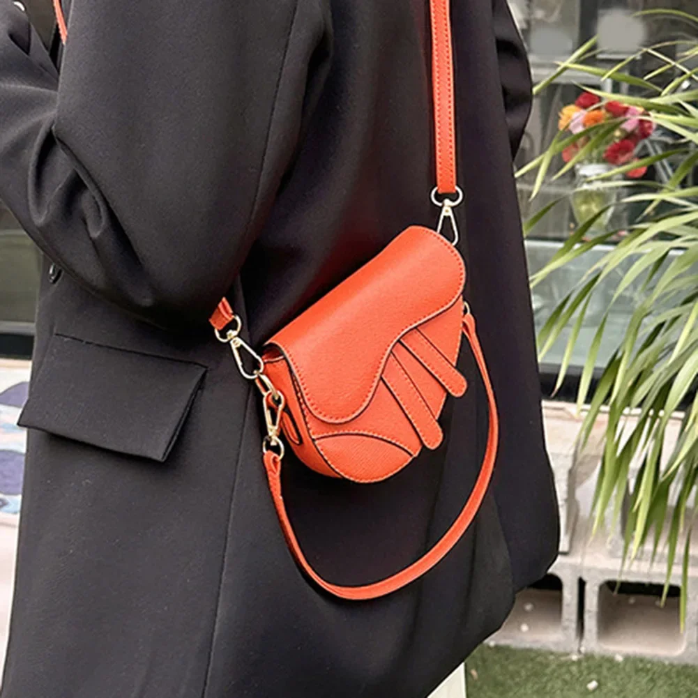 Women's New Denim Pattern Trend Contrasting Color Splicing Saddle Bag Solid Color Casual Simple Messenger Bag Designer Handbags