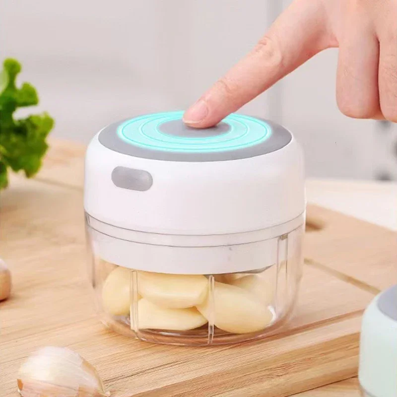 Electric Garlic Beater Home Mini Vegetable Grinder, Portable 250ml USB Charging Multifunctional Kitchen Garlic and Onion Slicer