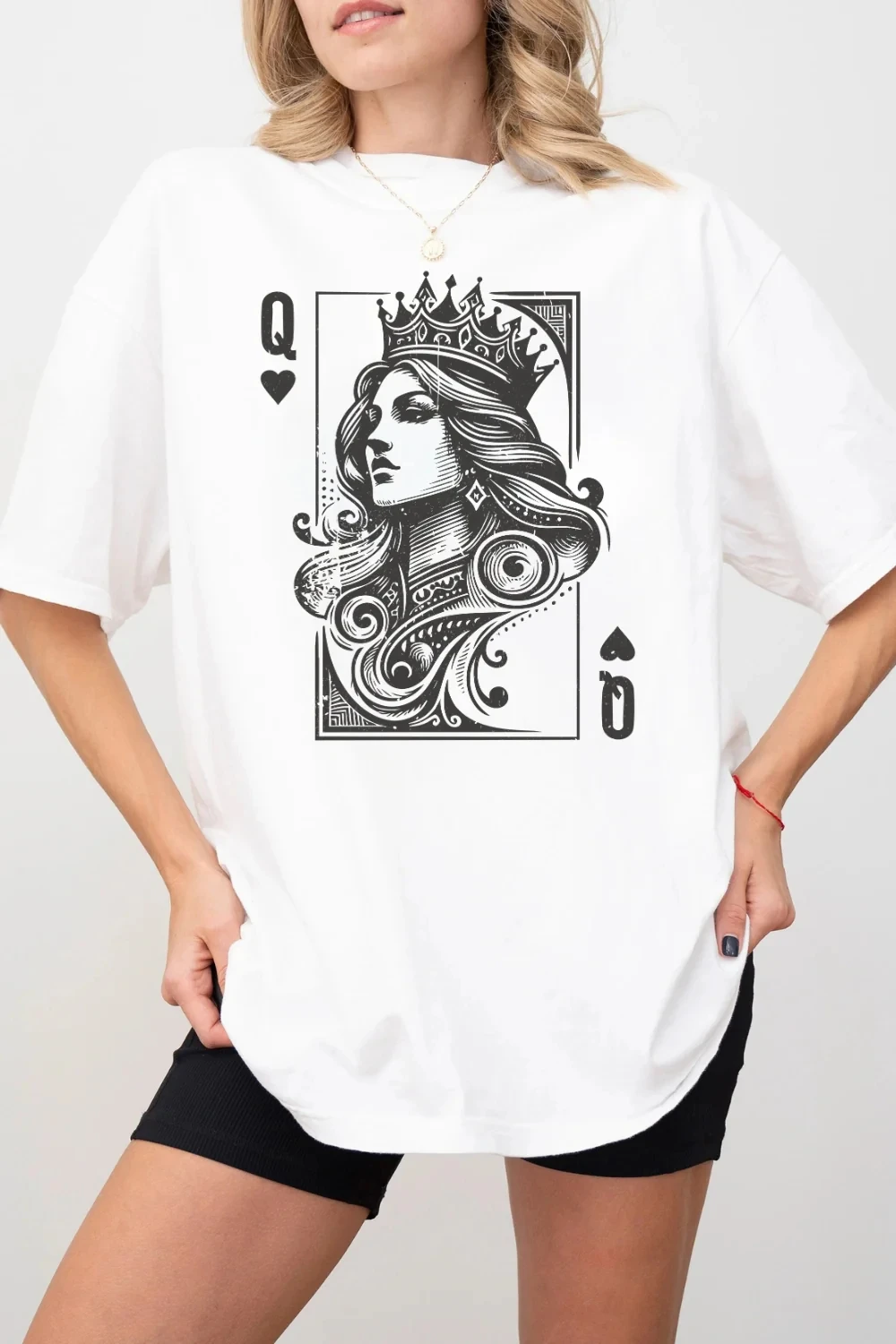 Women's Retro Queen of Hearts Hand-drawn T-Shirt Unisex Cotton Streetwear Oversized Loose  Short Sleeve Suitable for All Seasons