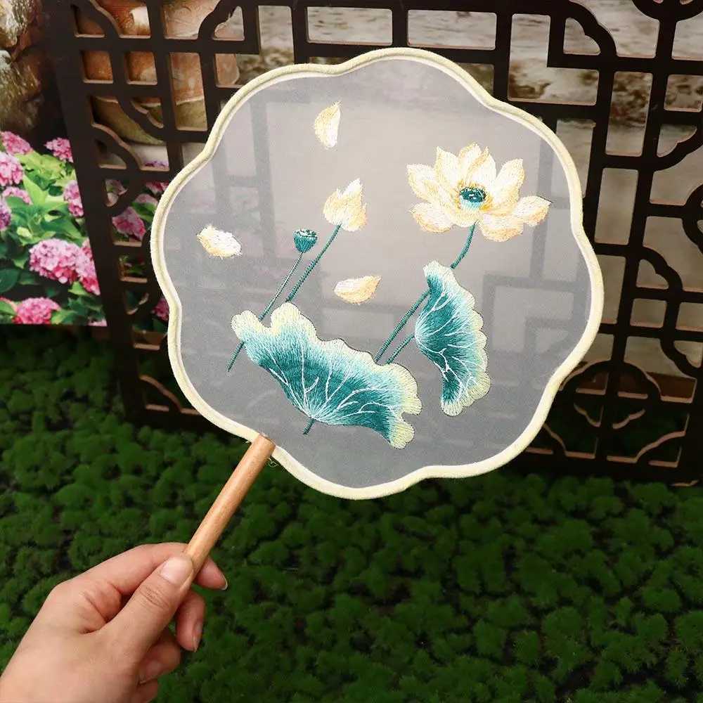 

Classical Chinese Style Chinese Style Fan Handheld Tassels Embroidery Fan with Pendant Floral Pattern Silk Fan Chinese Wedding
