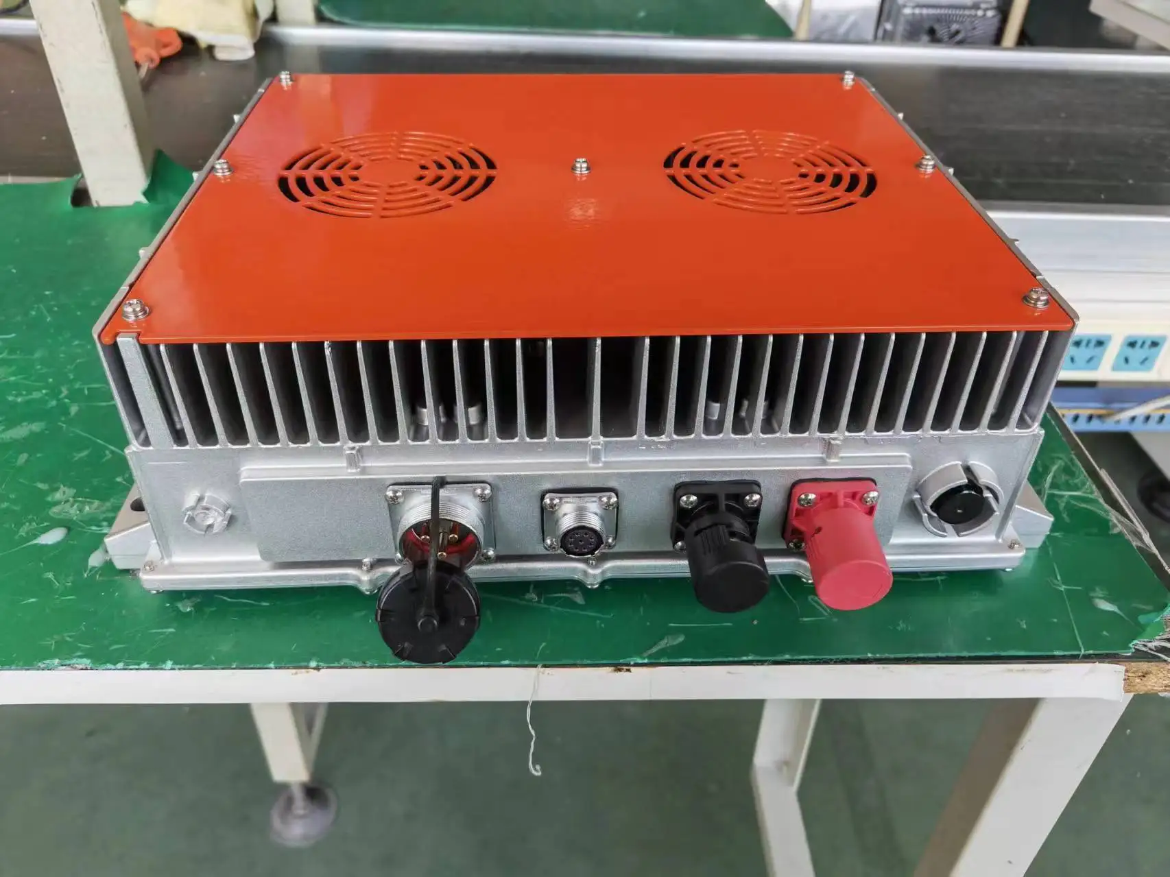 6.6kW electric vehicle charger for car and boat battery charging IP67 waterproof CE certified