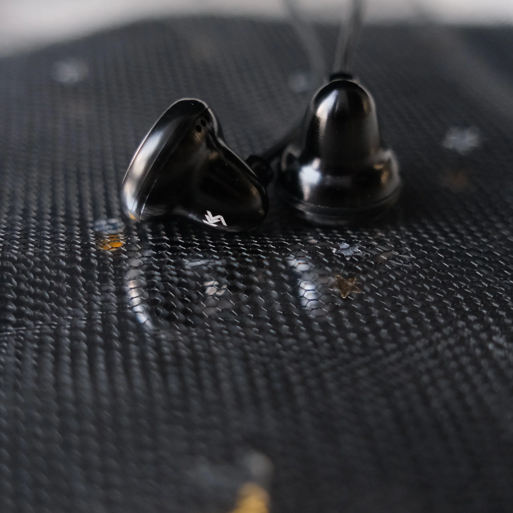 Audione Temperament, маленький черный колокольчик X15, спящая музыкальная игра, полувкладыши, прямые наушники с плоской головкой