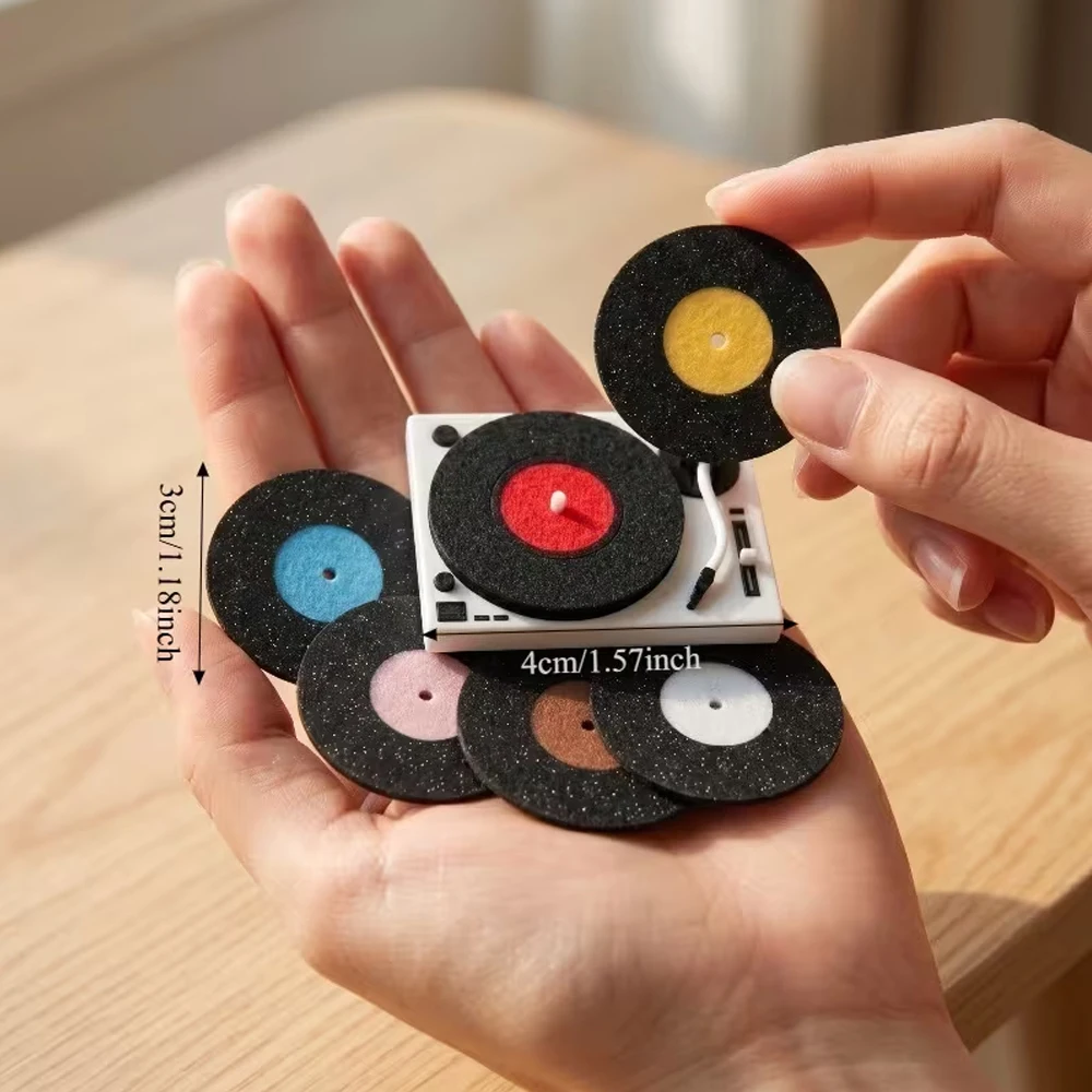 1:12 Scale Dollhouse Mini Record Player Set, Vintage Turntable Model, Comes with Colorful Mini Vinyl Records, Realistic Retro Music Player, Used as Decorative Props for Mini Houses, Micro-Landscapes, and Miniature Models