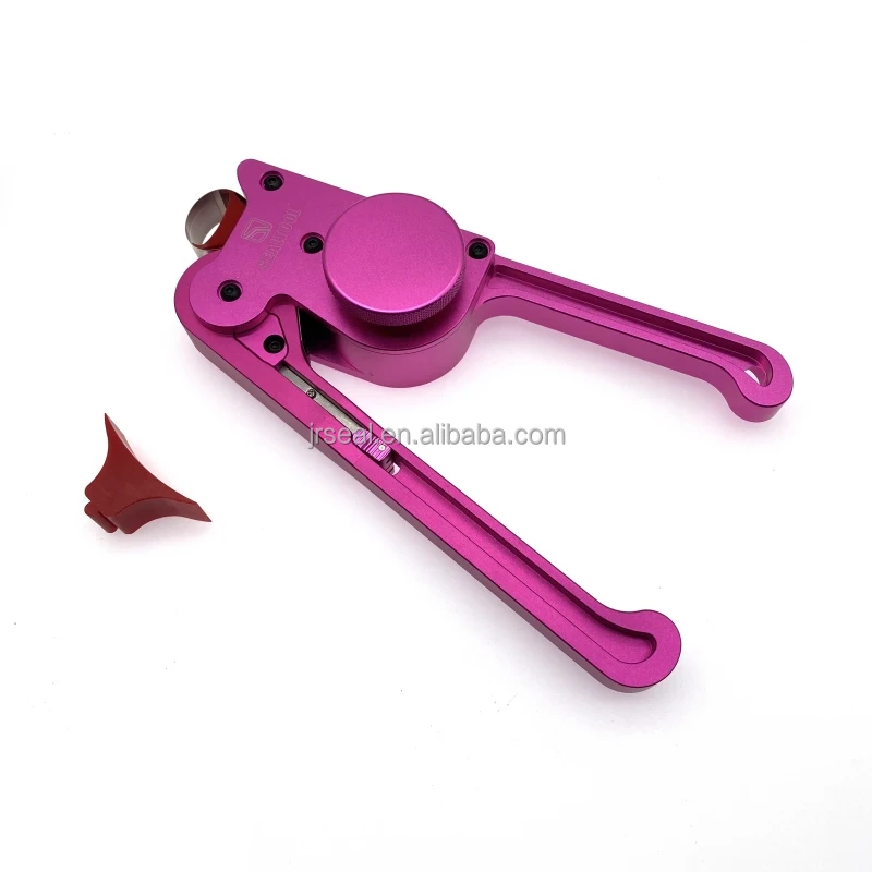 Hydraulic cylinder rod piston sealing fastener installation sealing tool