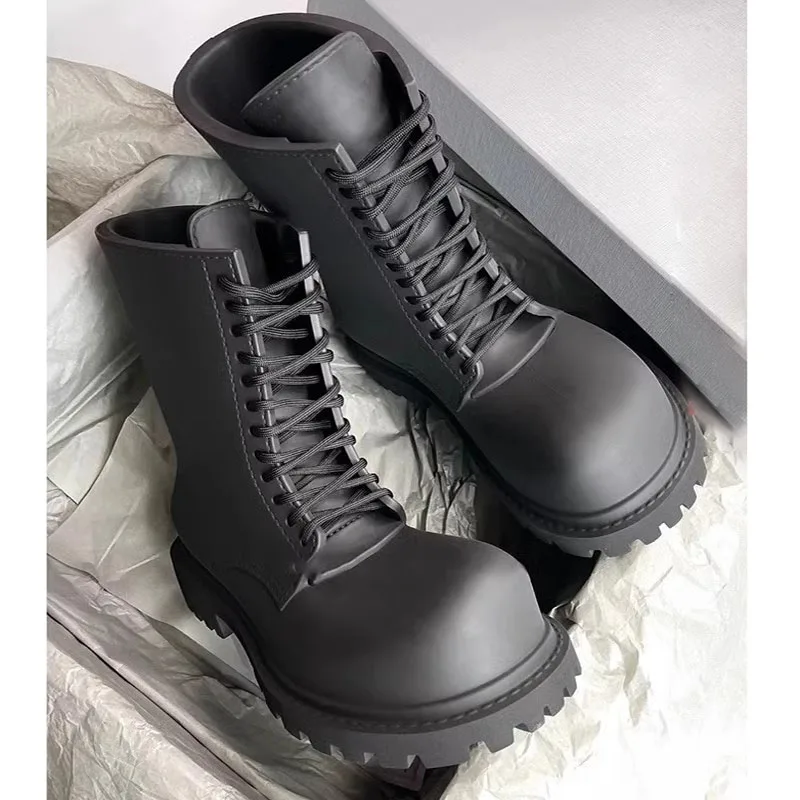 

Stylish Round Big Toe Thick Sole Lace- Up Ankle Boots Men Chelsea Boots Cow Suede Leather Man Popular Boots Hombres