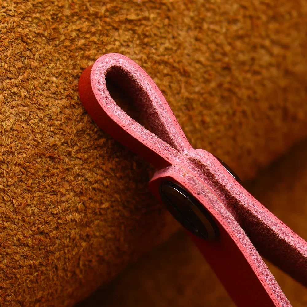 KEYYOU New Model Style Leather Tow Straps Material Smooth Surface Car Key Ring Chain Car Interior Keychain For Car Auto