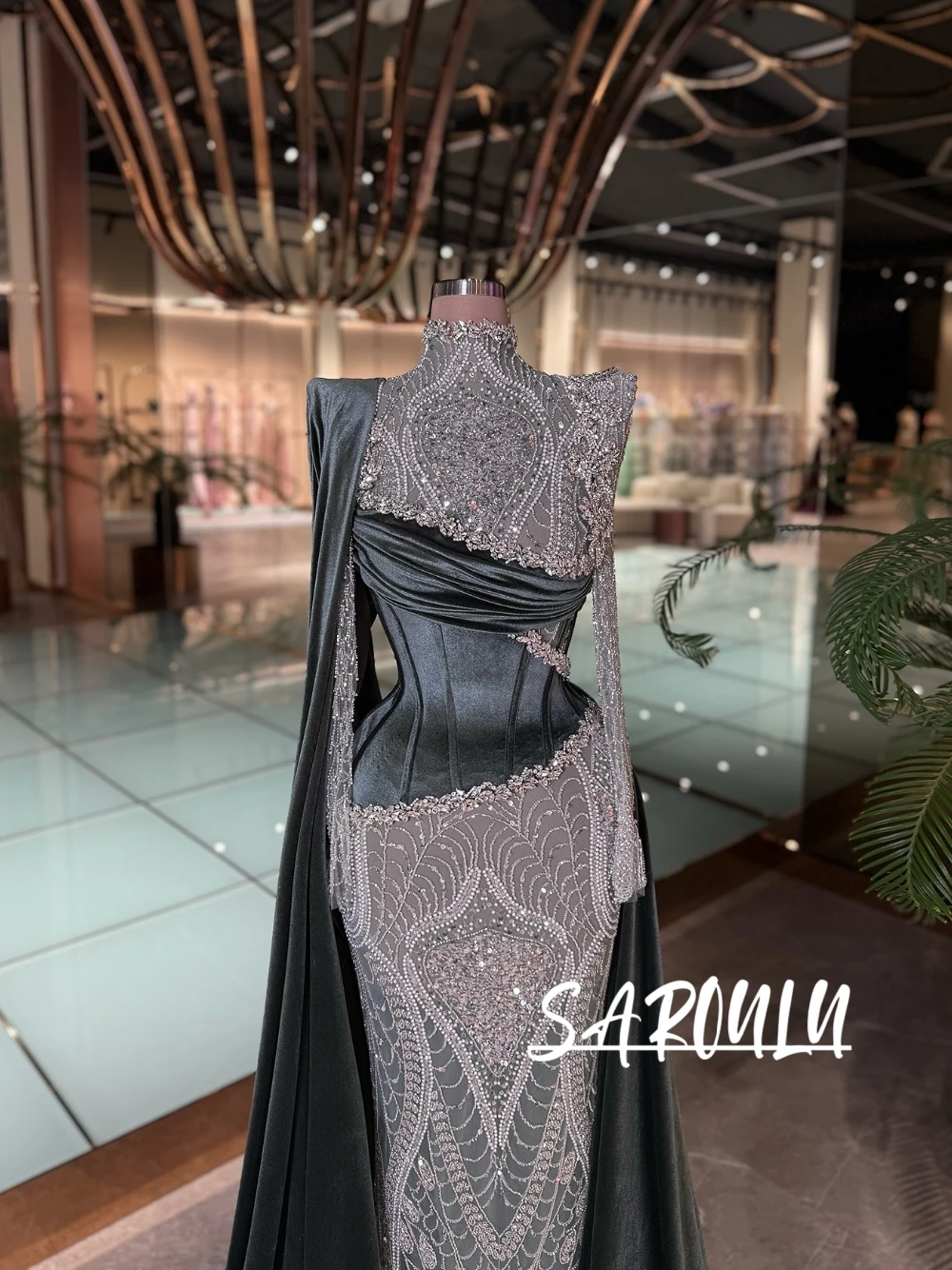 

Vintage Royal Embellished High Neck Statement Velvet Capelet Mermaid Evening Dress With Intricate Beading For Formal Occasions