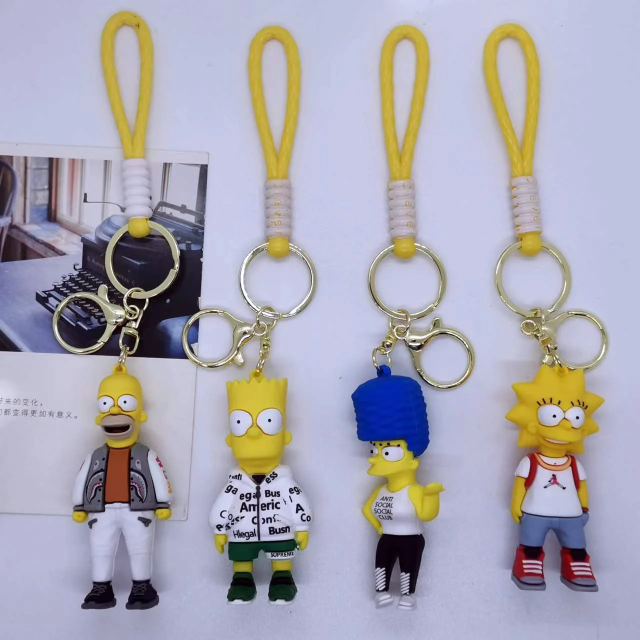 

Creative Cartoon Drop Glue Doll Simpson Keychain Bag Car Keychain Accessories Gift Wholesale Kawaii Cute Personalized Gifts Y2k