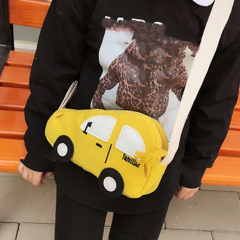 Mini 2024 nowa filcowa torba samochodowa w stylu zachodnim dziecięca uliczna portmonetka typu crossbody modne torby podróżne na ramię