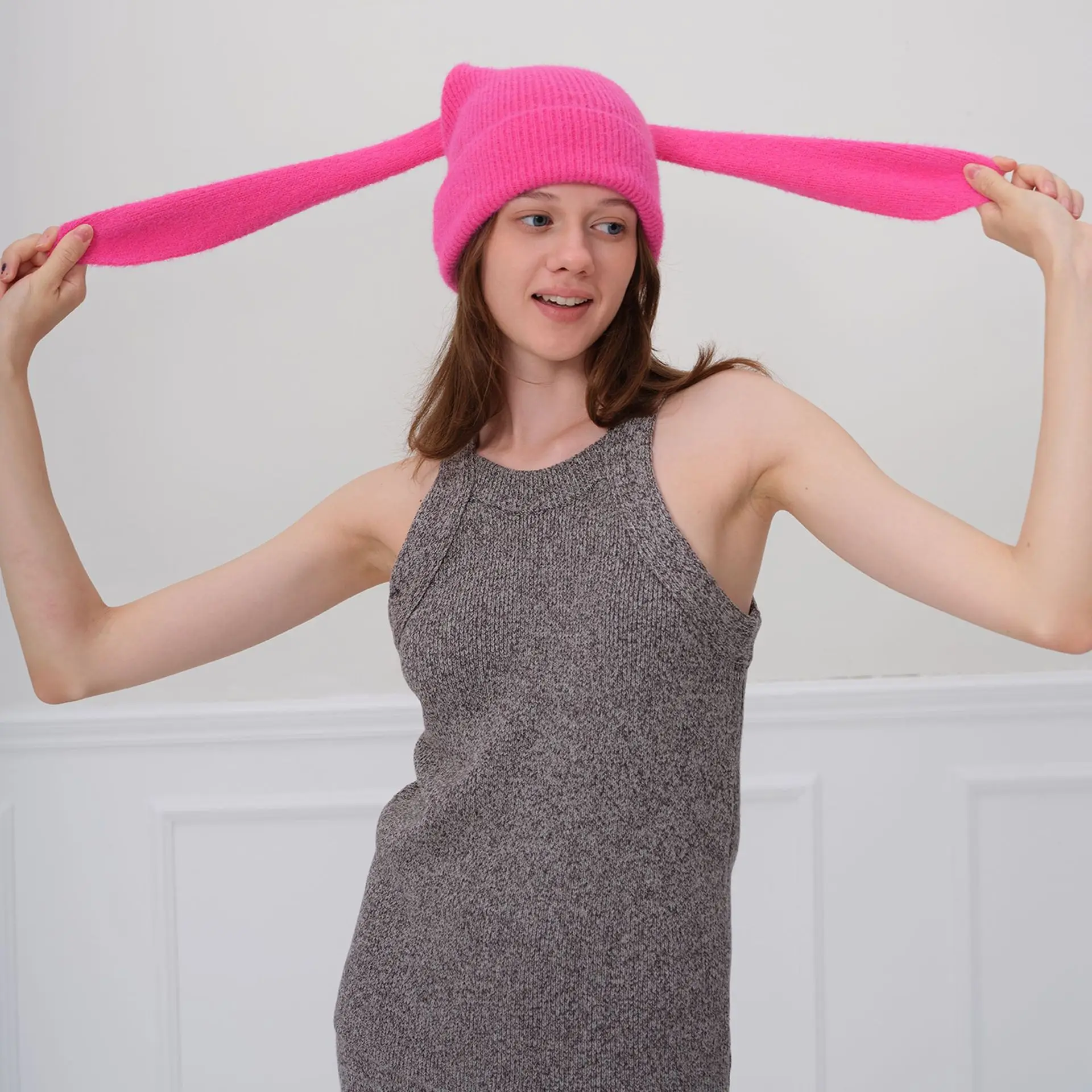 moda-de-outono-e-inverno-gorro-personalizado-tricotado-quente-e-grosso-gorro-com-orelhas-de-coelho-em-cor-solida-y2k-para-mulheres