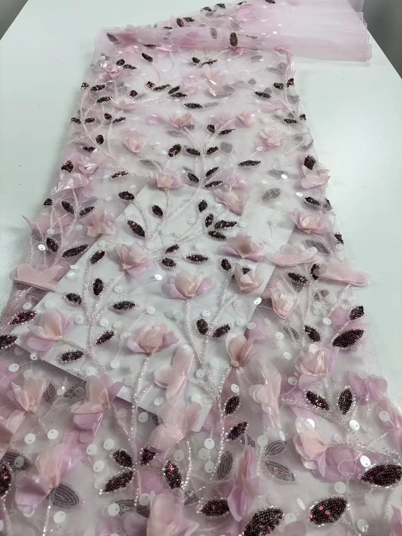 

2025 African 3D Flower Lace Fabric High Quality French Mesh Beaded Lace Fabric Nigerian Sequins Lace Fabrics For Wedding Dresses
