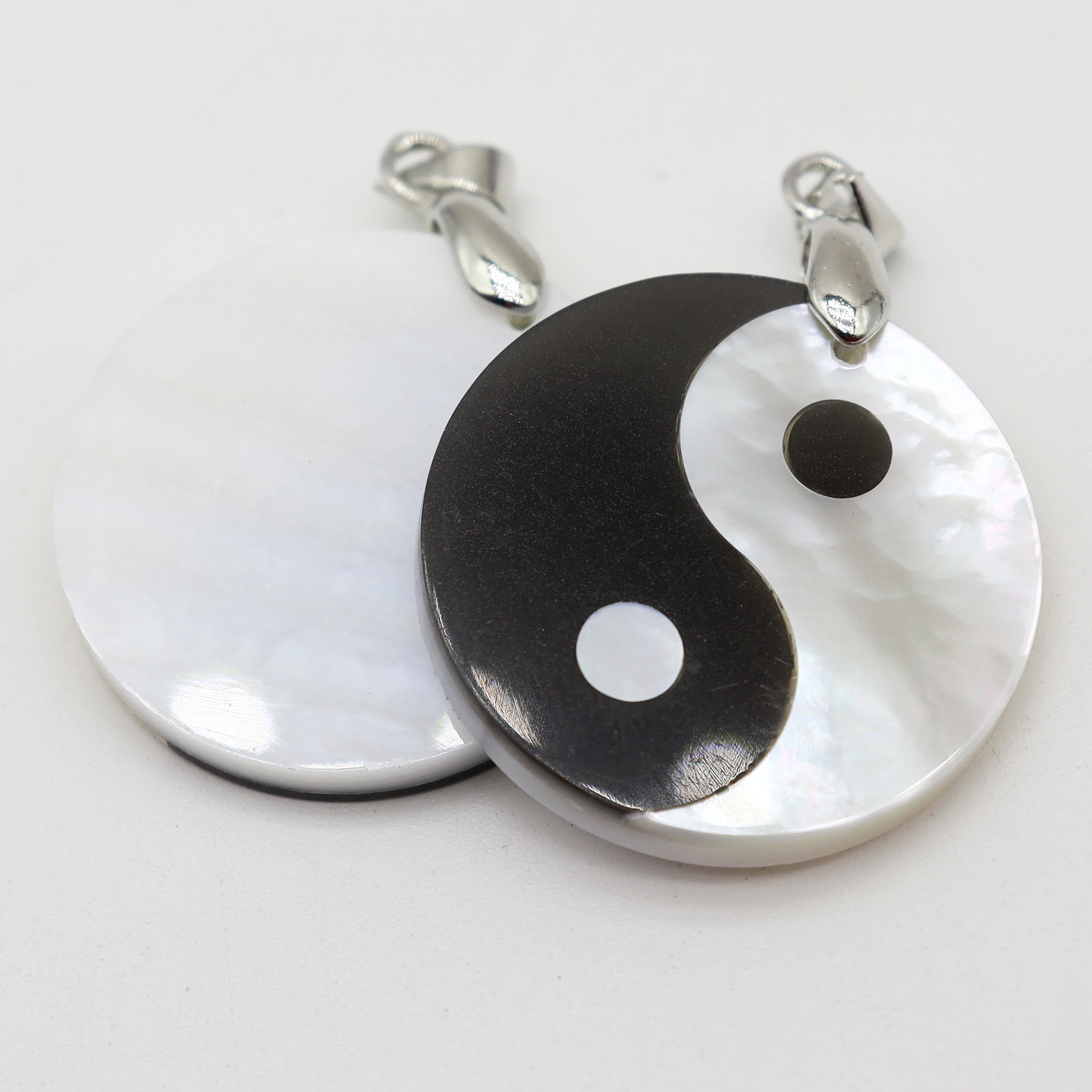 Natural Shell Pendant Tai Ji Yin Yang Charms For Religion Purification Soul Making DIY Necklace Jewelry Handmade Accessories