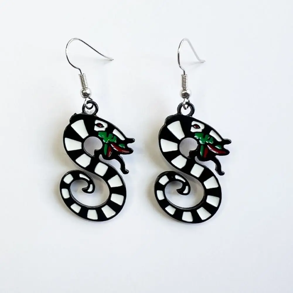 القوطية نمط المعادن هوب القرط خنفساء دودة الرمل وأقراط تأثيري الدعائم النفط بالتنقيط الأفعى تأثيري الدعائم هالوين