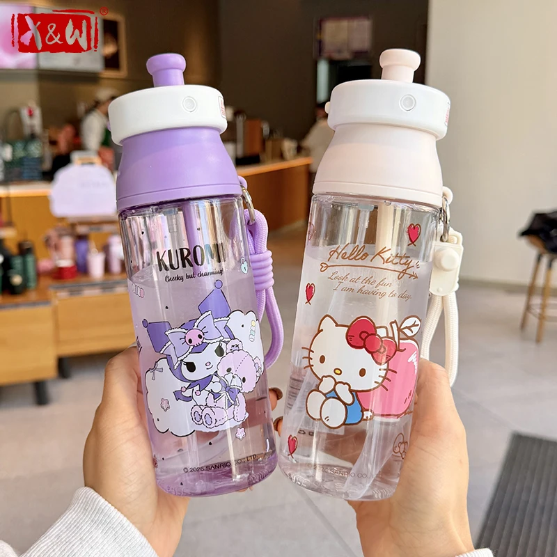 

X&W 500ML Sanrio Plastic Water Bottle Kuromi HelloKitty Spray Straw Cup Summer Portable Outdoor Cold drink cup For Kids Student